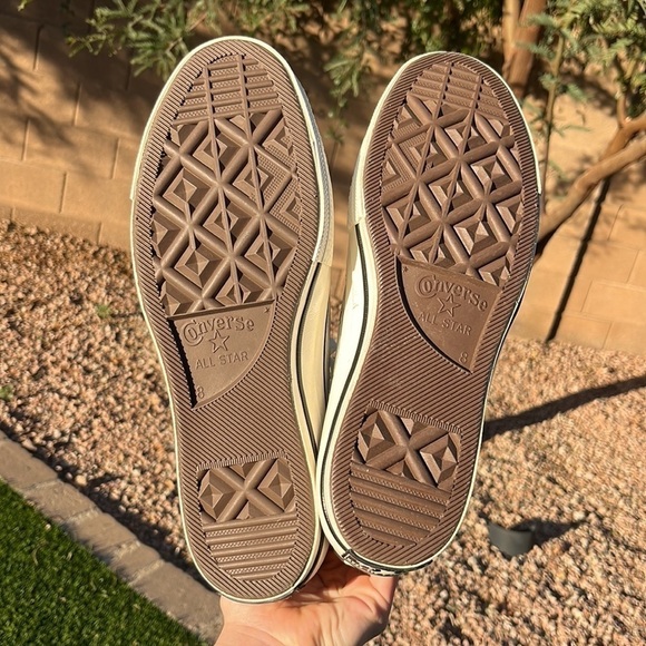 NWT CONVERSE Chuck 70 Hi Tops - Picture 6 of 14